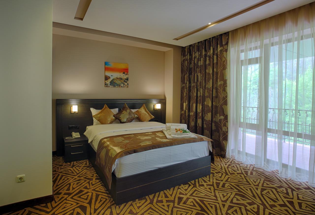 Aghveran Ararat Resort Hotel Arzakan ภายนอก รูปภาพ