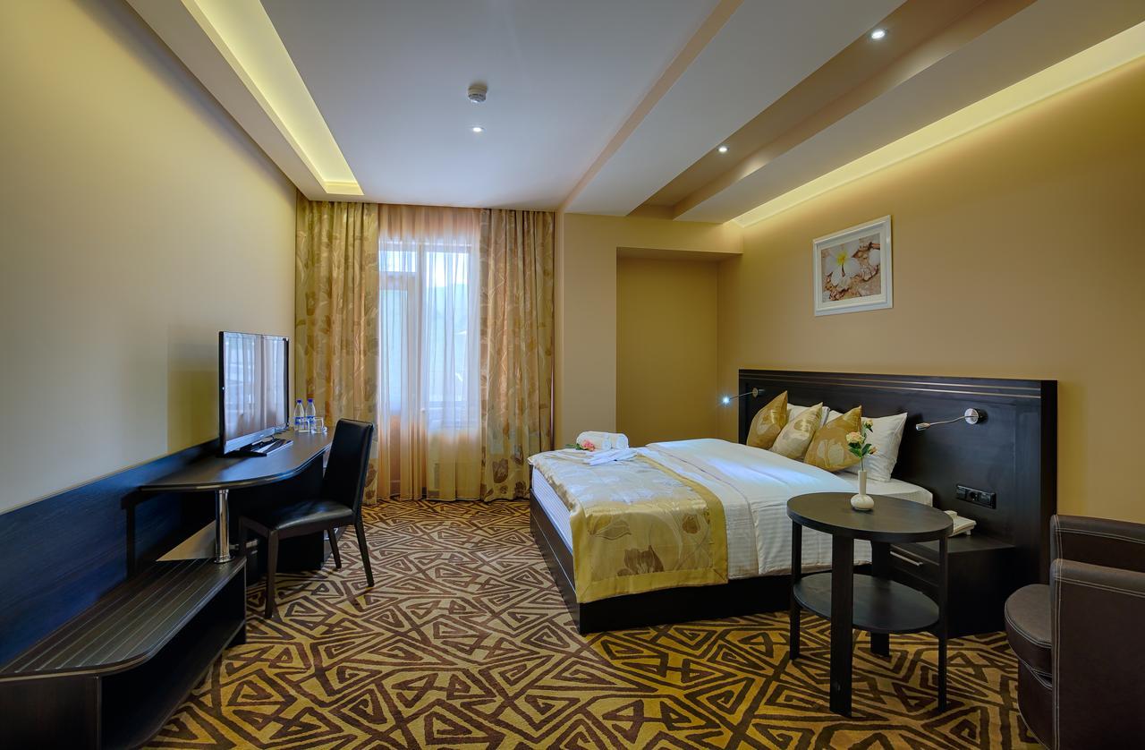 Aghveran Ararat Resort Hotel Arzakan ภายนอก รูปภาพ