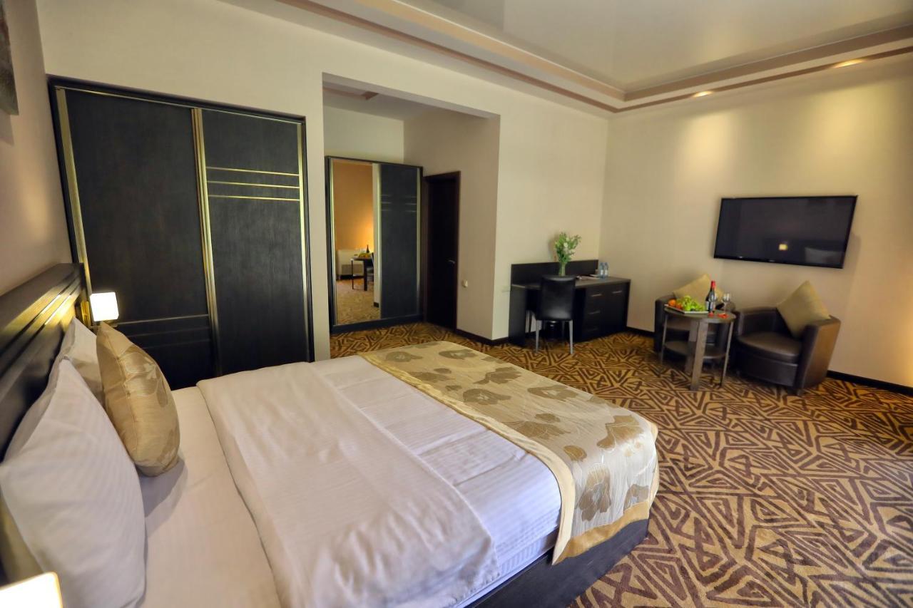 Aghveran Ararat Resort Hotel Arzakan ภายนอก รูปภาพ