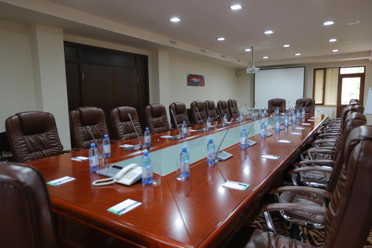 Aghveran Ararat Resort Hotel Arzakan ภายนอก รูปภาพ